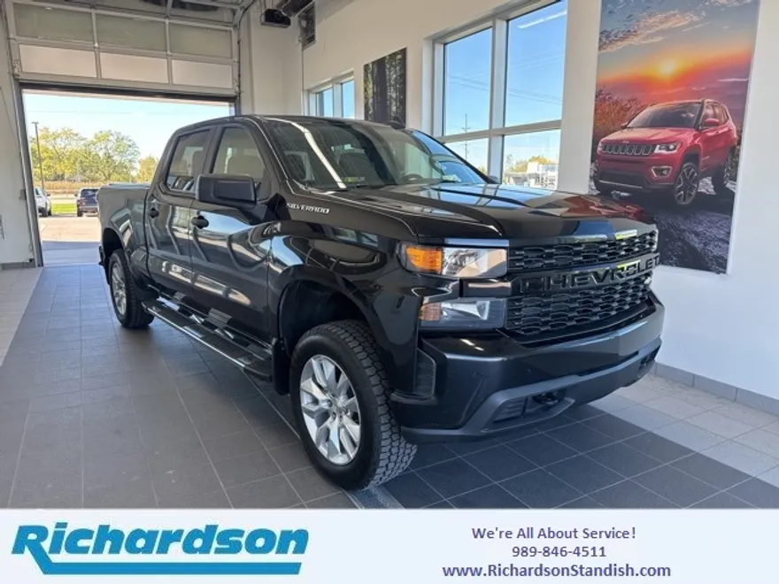 2020 Chevrolet Silverado 1500 Custom photo 1