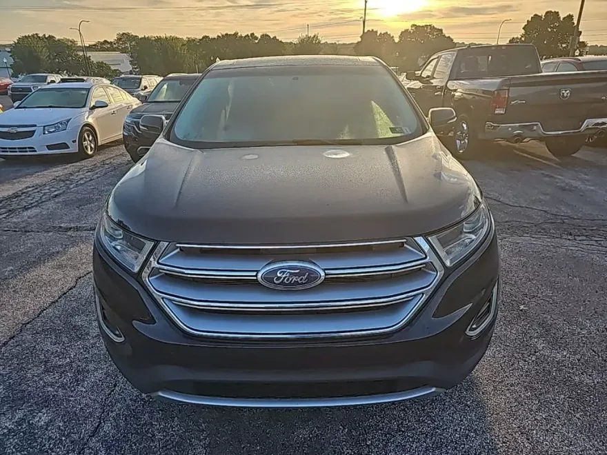 2016 Ford Edge SEL photo 1