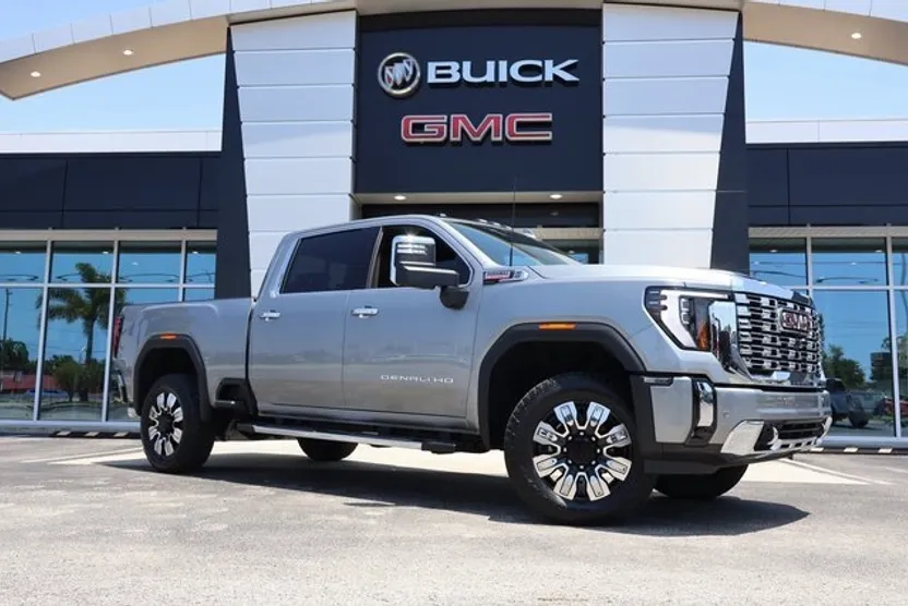 2025 Gmc Sierra 3500 HD Denali photo 1