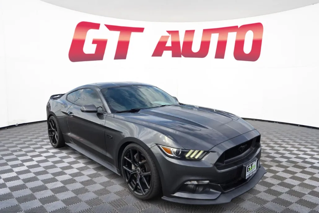 2017 Ford Mustang GT Premium photo 1