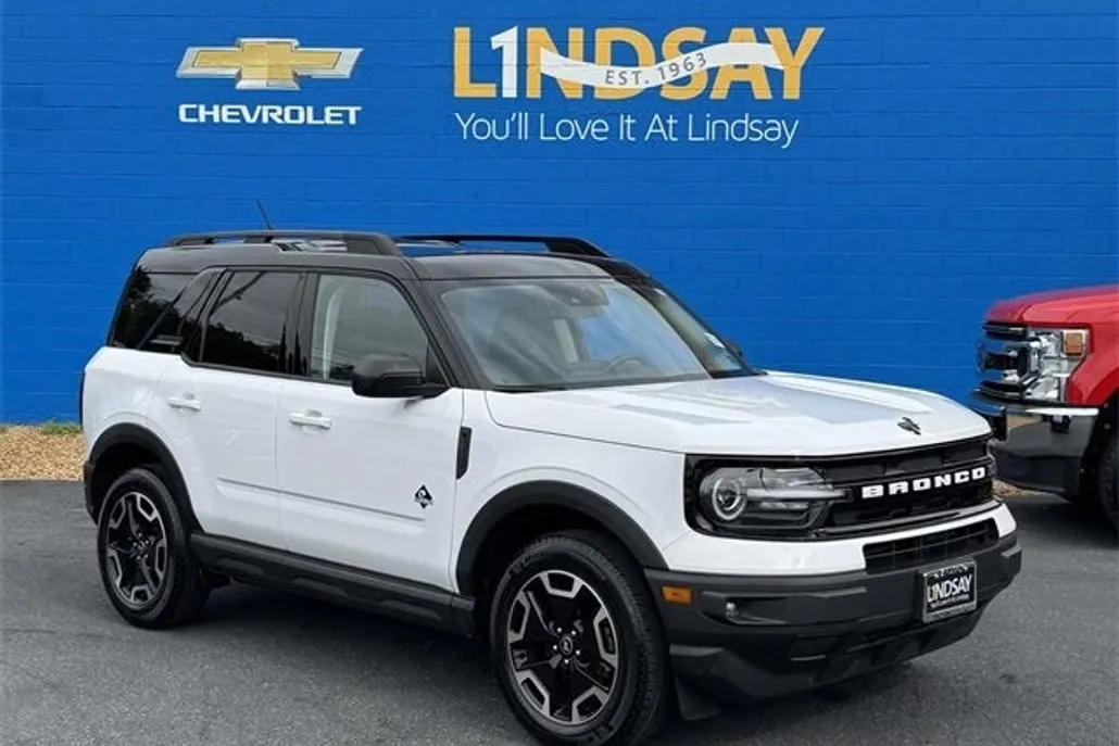 2021 Ford Bronco Sport Outer Banks photo 1
