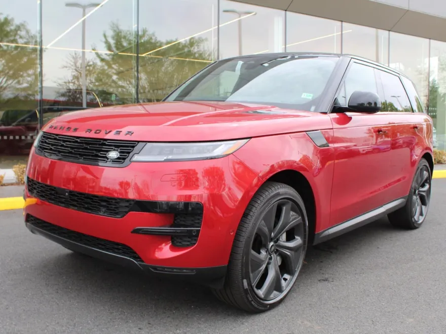 2025 Land Rover Range Rover Sport SE photo 1