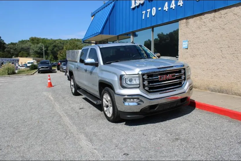 2017 Gmc Sierra 1500 SLT photo 1