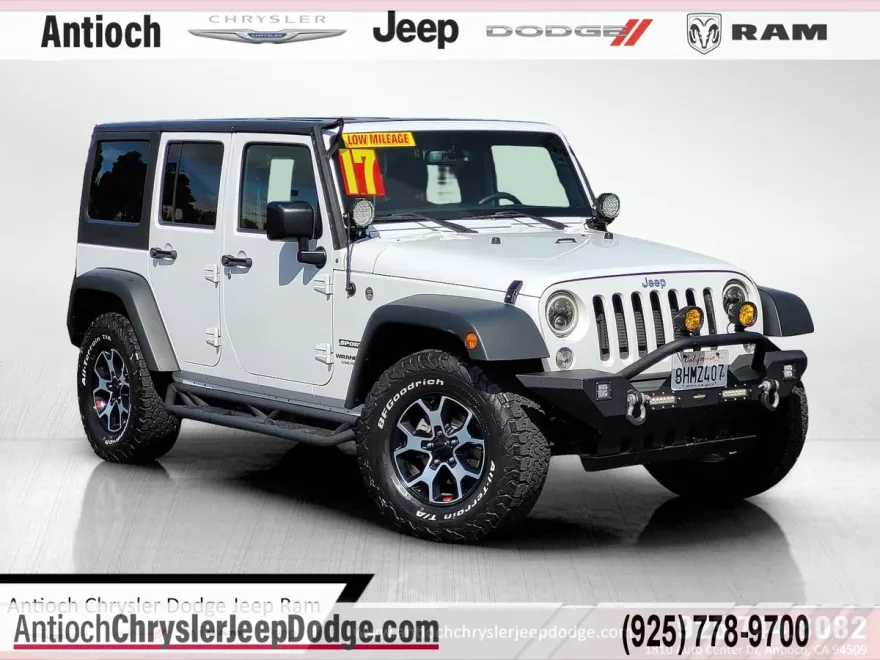 2017 Jeep Wrangler Unlimited Sport photo 1