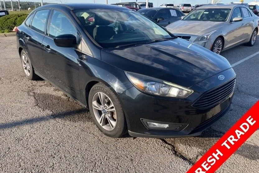2018 Ford Focus SE photo 1