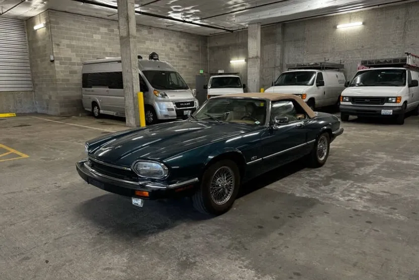 1992 Jaguar XJ photo 1