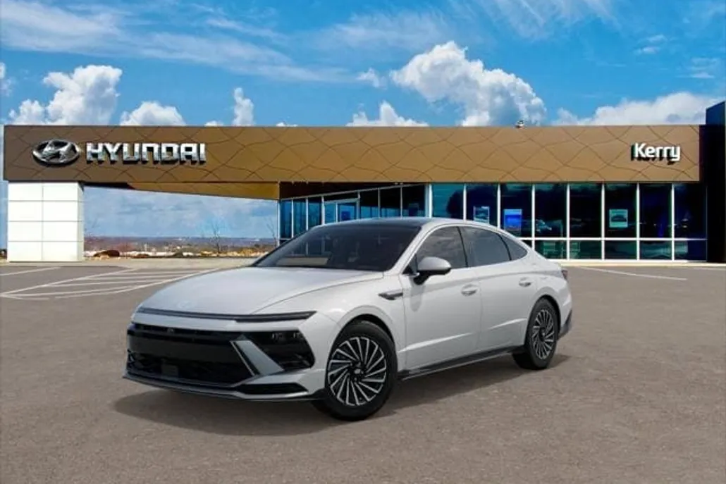 2025 Hyundai Sonata Hybrid Limited photo 1
