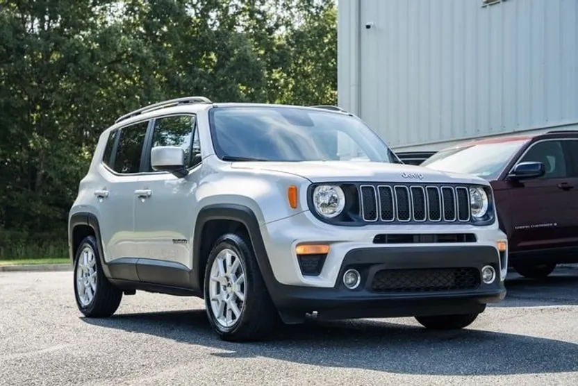 2020 Jeep Renegade Latitude photo 1