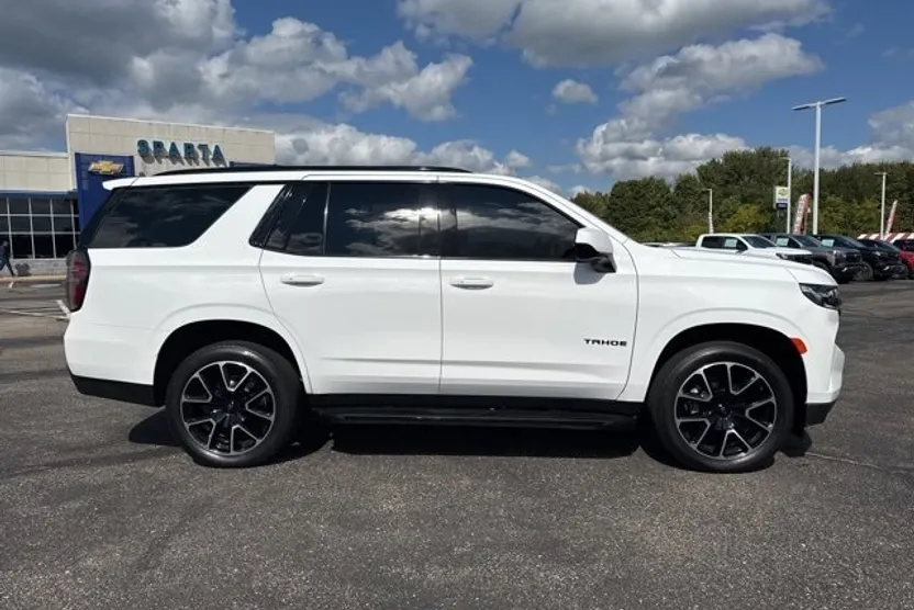 2023 Chevrolet Tahoe RST photo 1