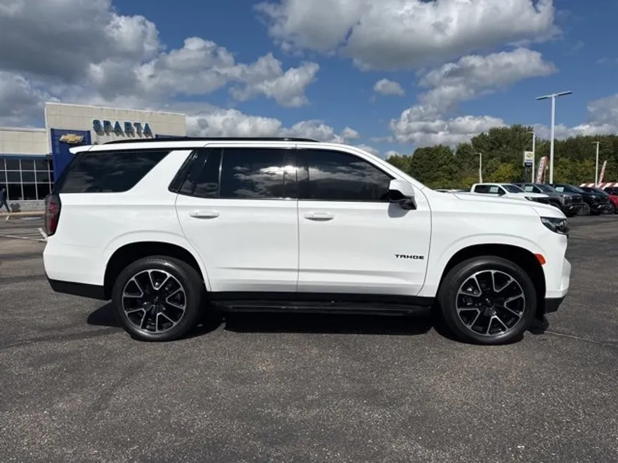2023 Chevrolet Tahoe RST photo 1