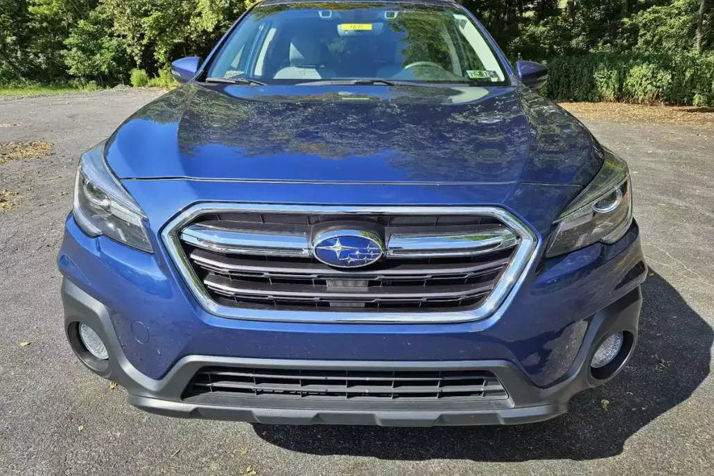 2019 Subaru Outback 2.5i Limited photo 1