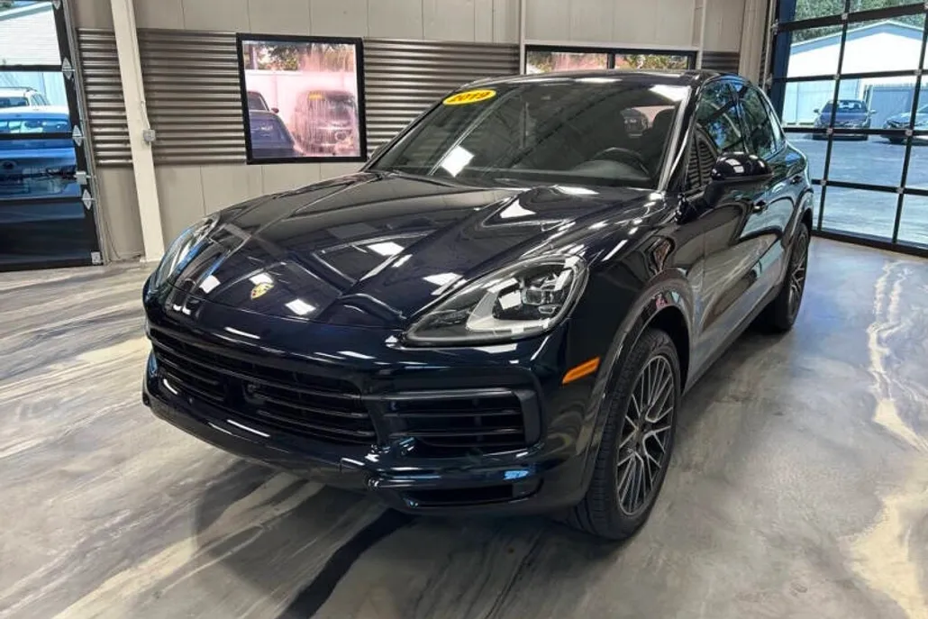 2019 Porsche Cayenne photo 1
