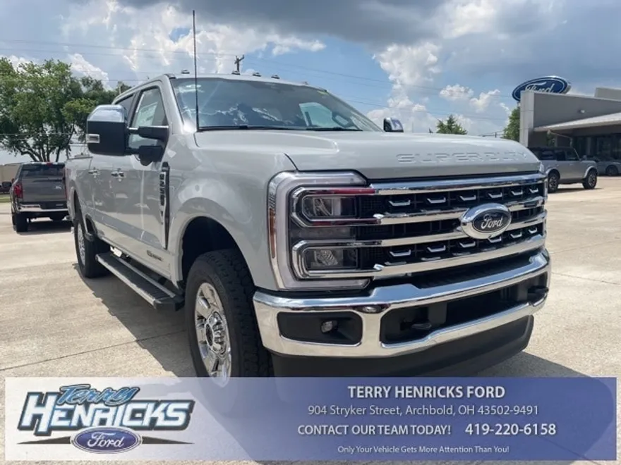 2025 Ford F-250 photo 1