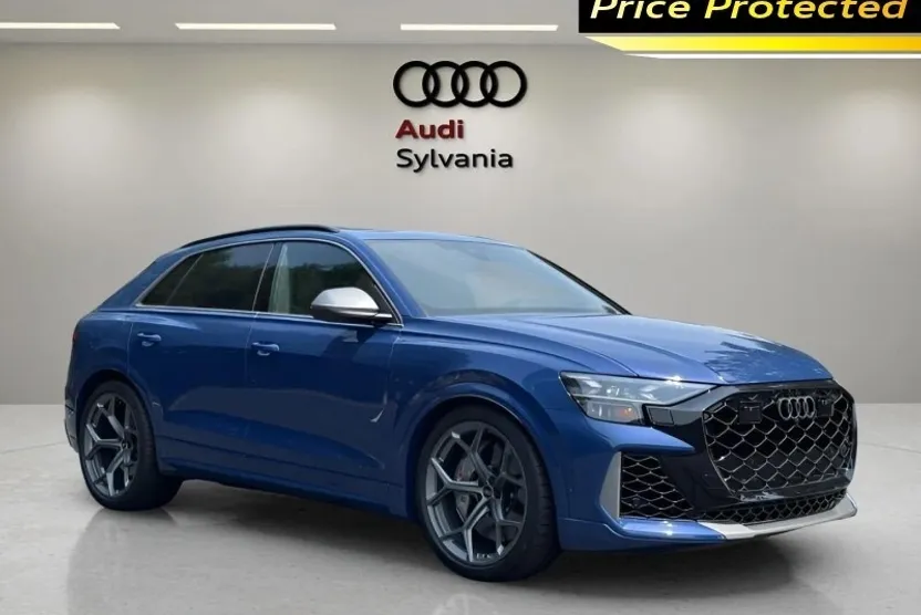 2025 Audi RS Q8 photo 1