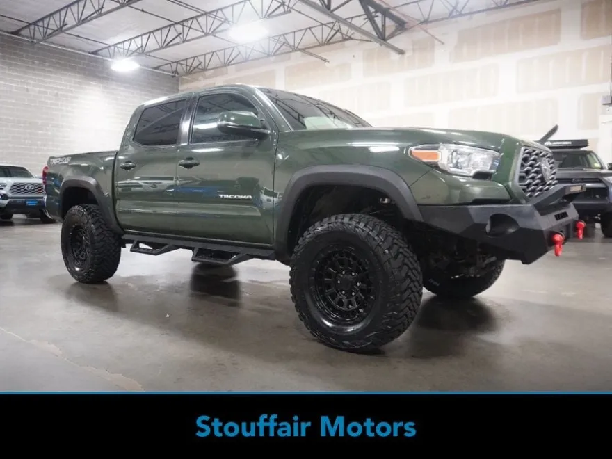 2021 Toyota Tacoma TRD Double Cab V6 photo 1