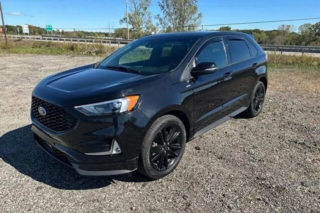 2020 Ford Edge SEL photo 1