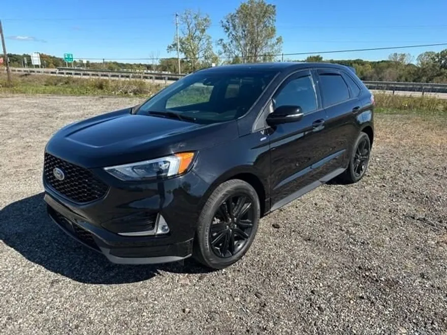 2020 Ford Edge SEL photo 1