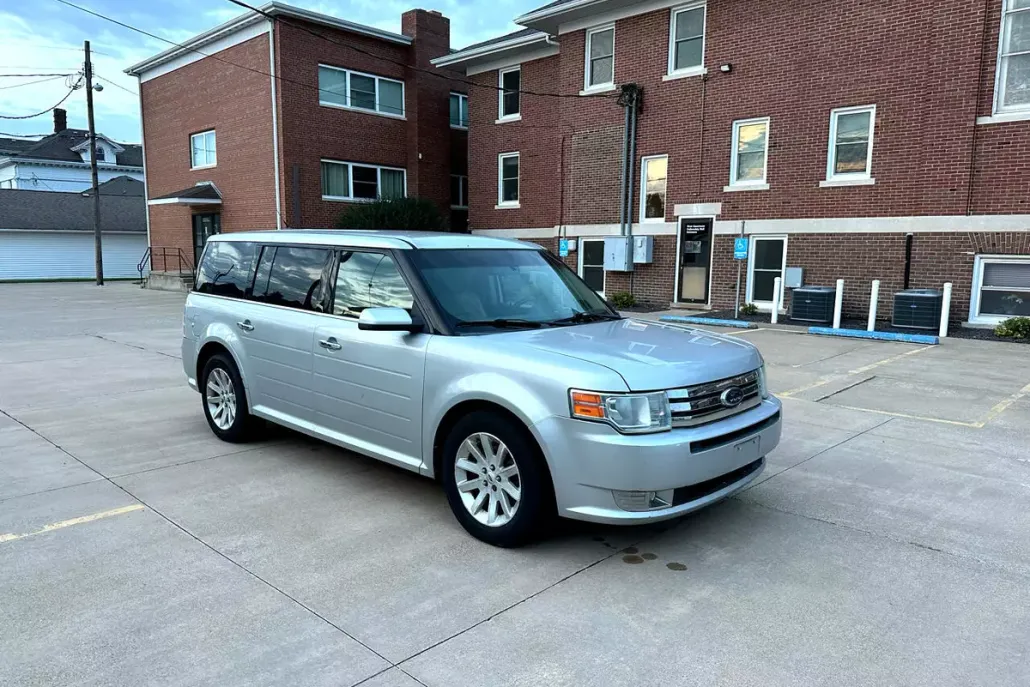 2009 Ford Flex SEL photo 1