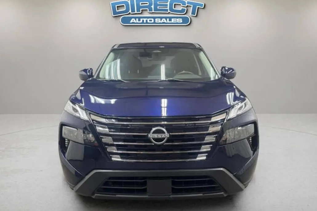 2024 Nissan Rogue SV photo 1