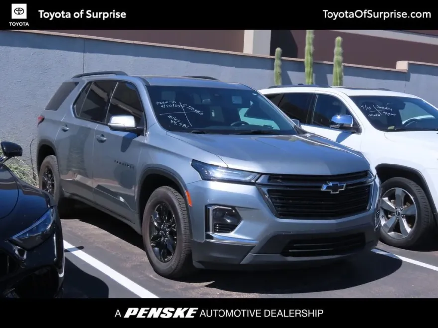 2023 Chevrolet Traverse photo 1