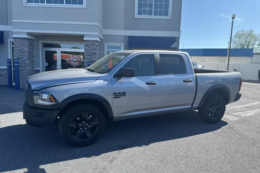 2024 Ram 1500 Classic SLT photo 1