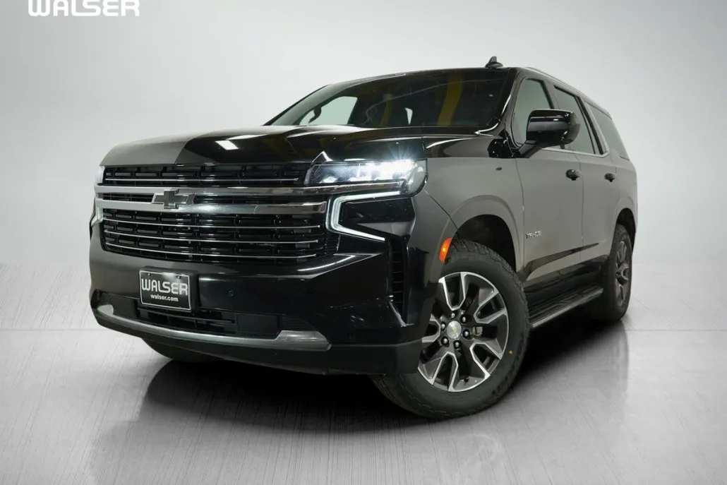 2023 Chevrolet Tahoe LT photo 1