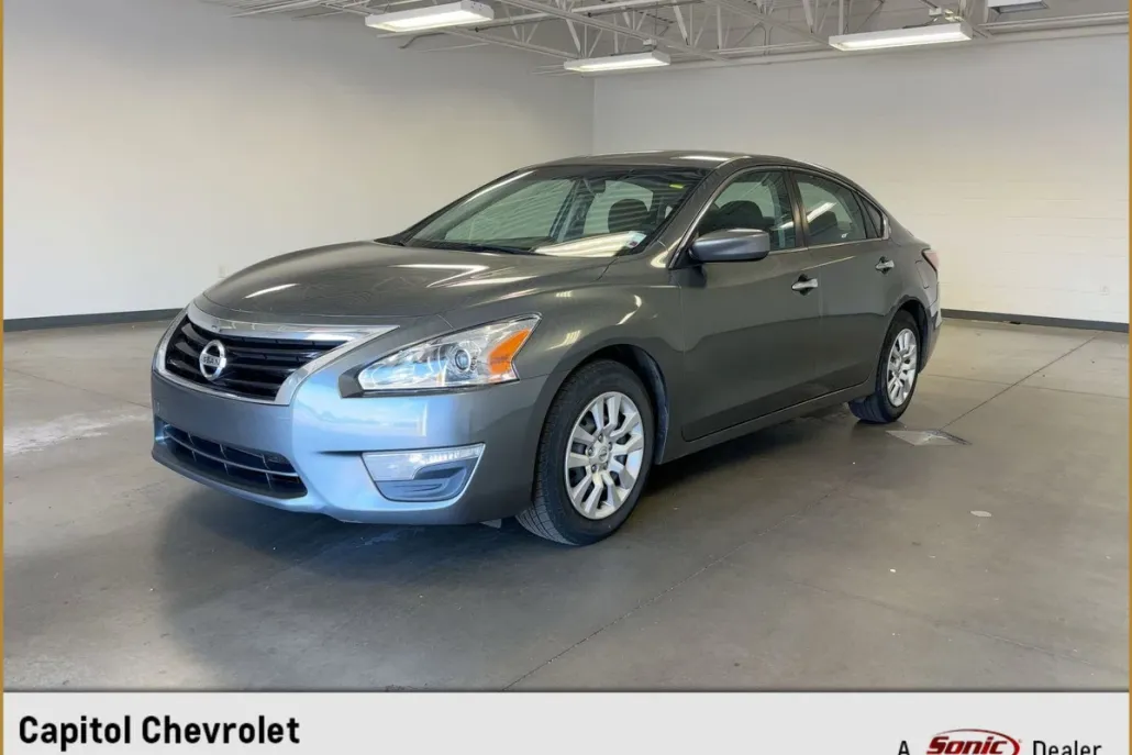2015 Nissan Altima 2.5 photo 1