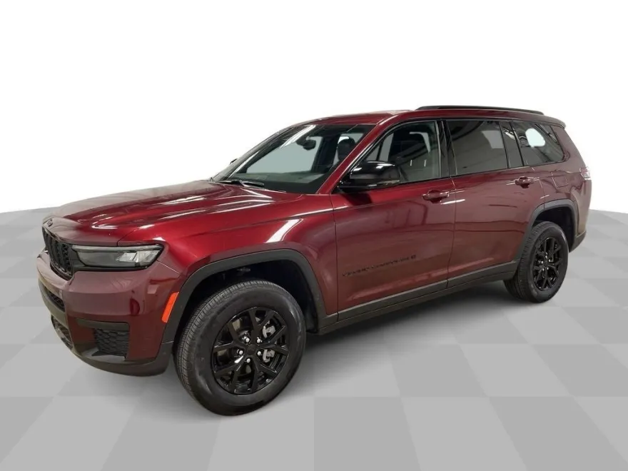 2024 Jeep Grand Cherokee Altitude photo 1