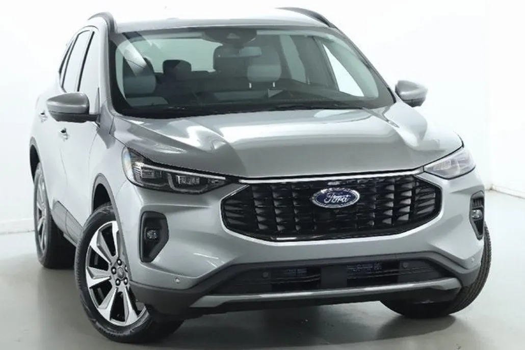 2024 Ford Escape Hybrid Platinum photo 1
