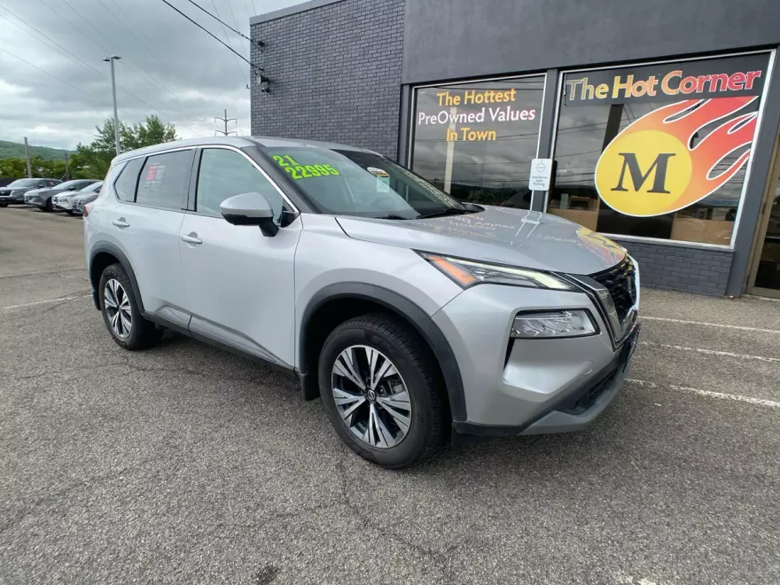 2021 Nissan Rogue SV photo 1