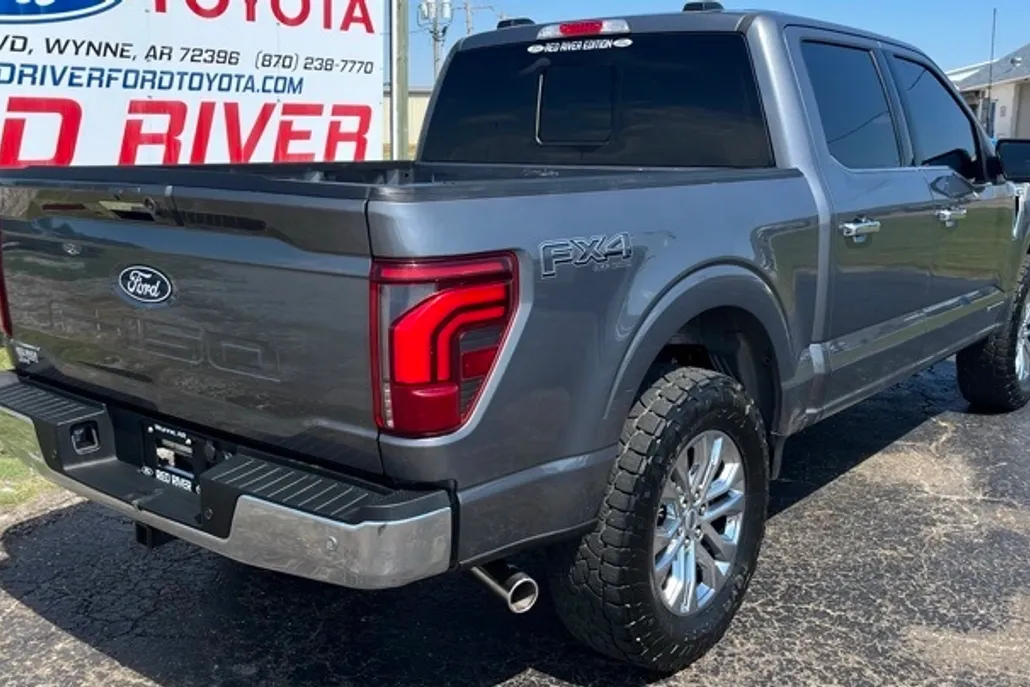 2024 Ford F-150 Lariat photo 1