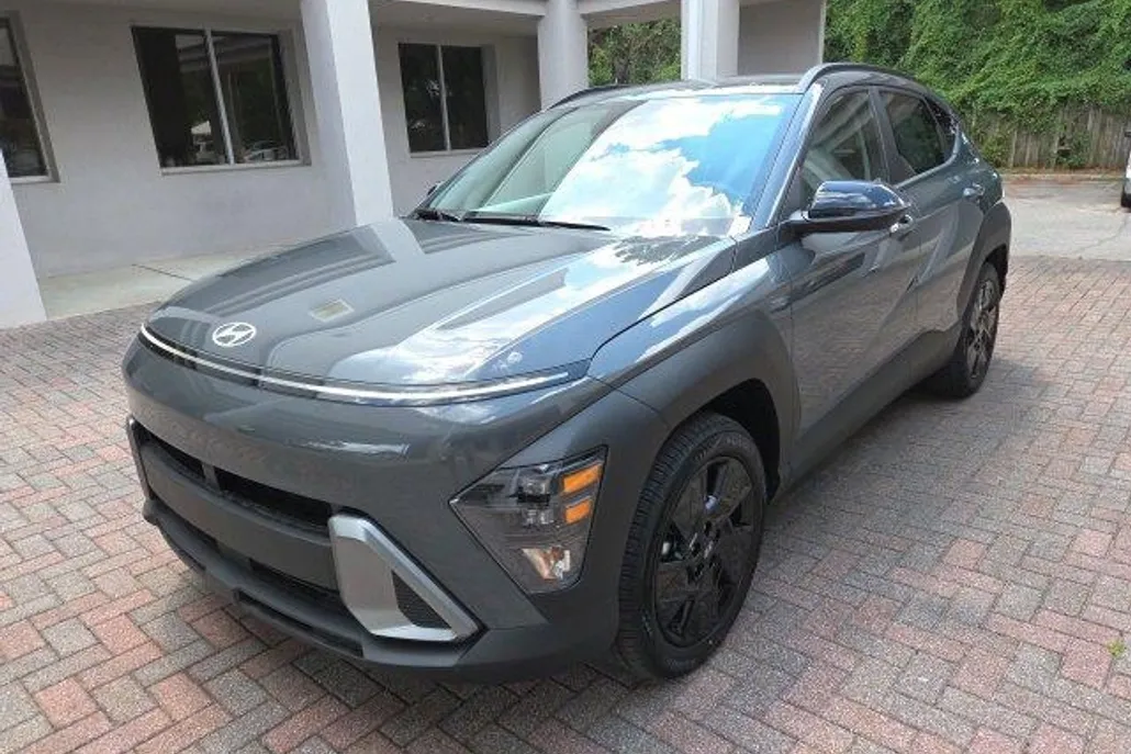 2026 Hyundai Kona SEL photo 1