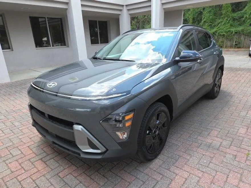 2026 Hyundai Kona SEL photo 1