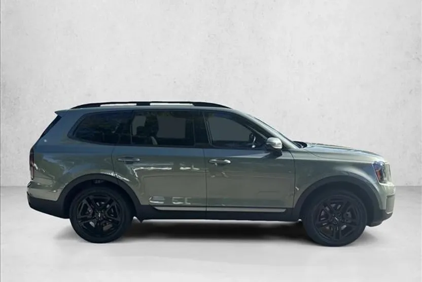 2023 Kia Telluride SX Prestige X-Line photo 1