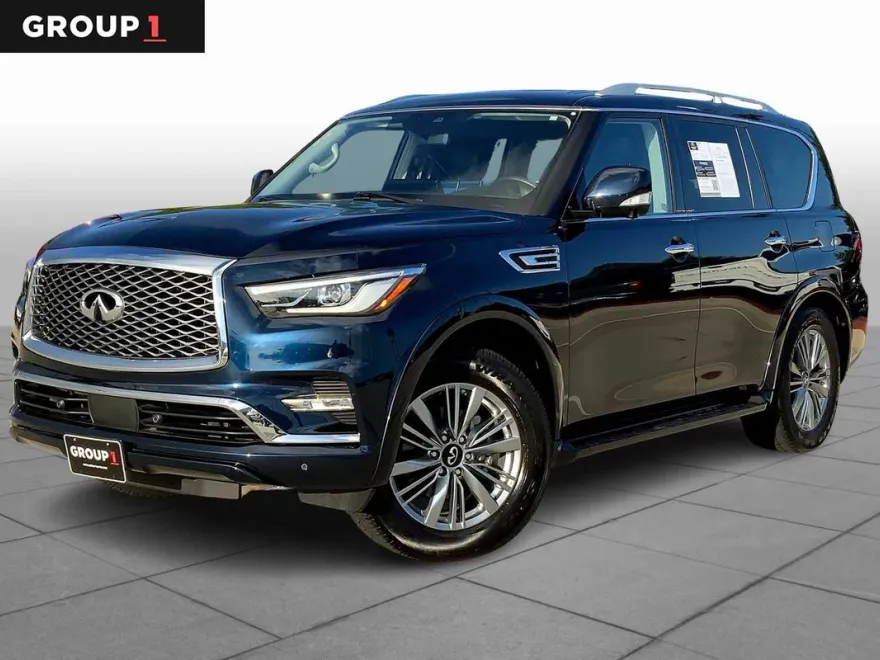 2022 Infiniti QX80 Luxe photo 1