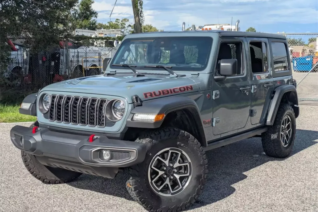 2024 Jeep Wrangler Rubicon photo 1
