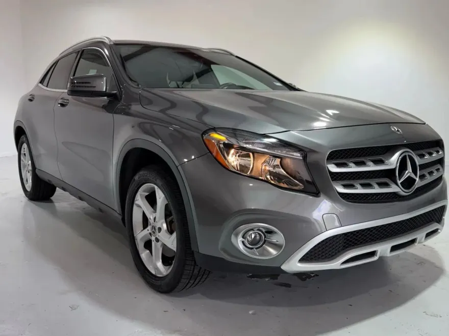 2020 Mercedes Benz GLA 250 4MATIC photo 1