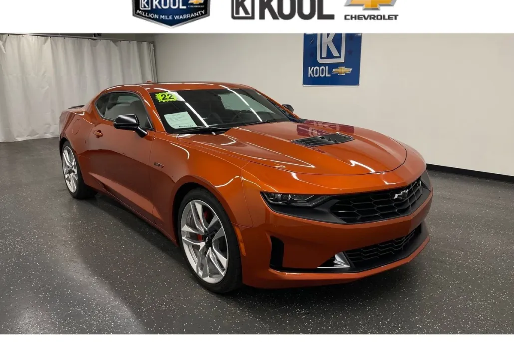 2022 Chevrolet Camaro LT1 photo 1