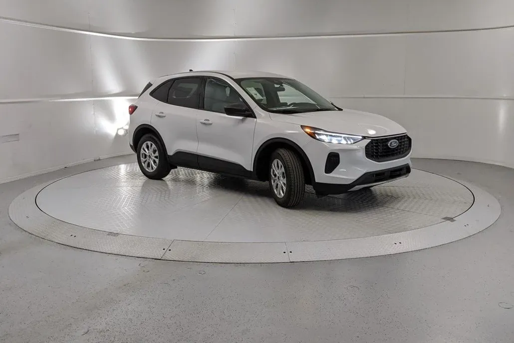 2025 Ford Escape Active photo 1