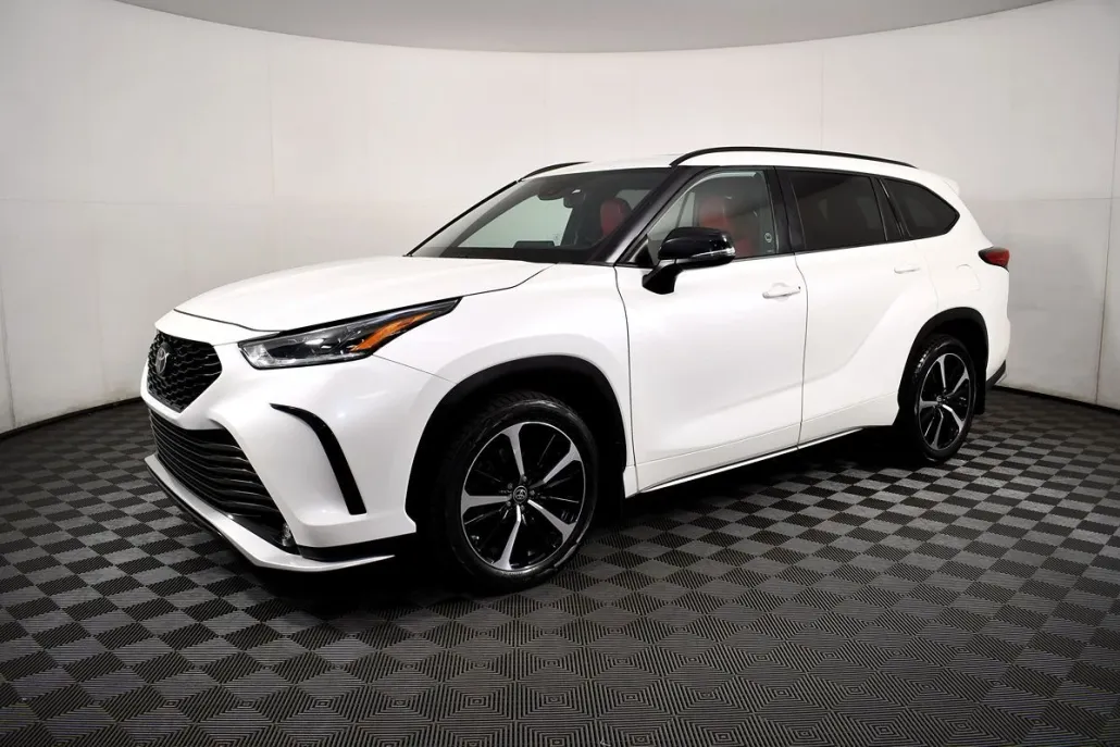2021 Toyota Highlander XSE photo 1