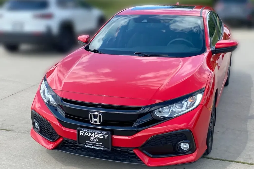 2019 Honda Civic EX Hatchback photo 1