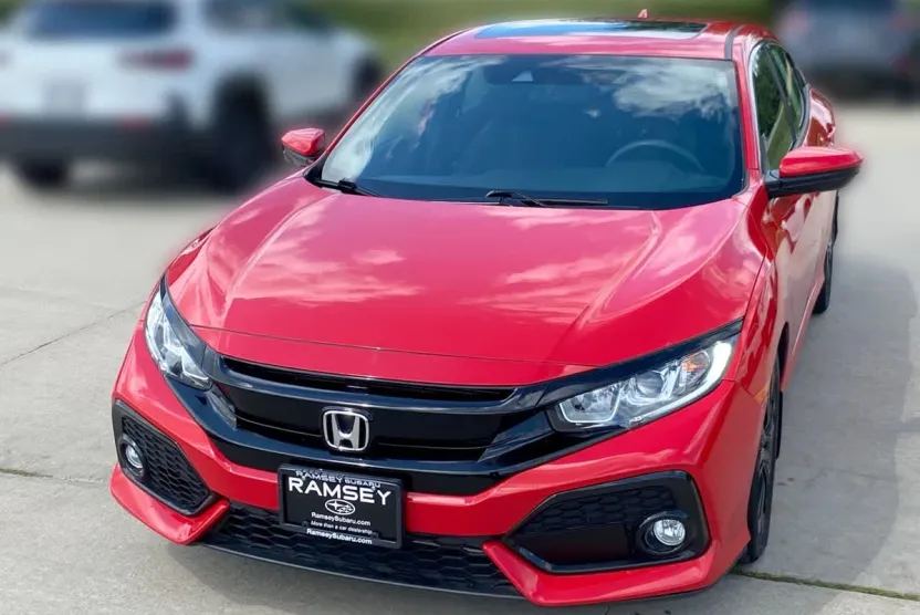 2019 Honda Civic EX Hatchback photo 1