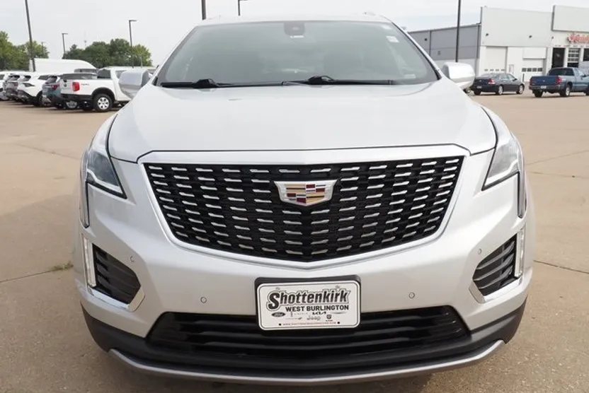 2020 Cadillac XT5 Premium Luxury photo 1