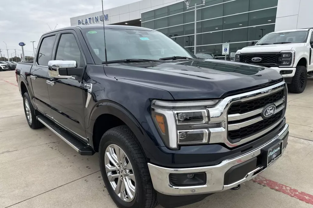 2025 Ford F-150 Lariat photo 1