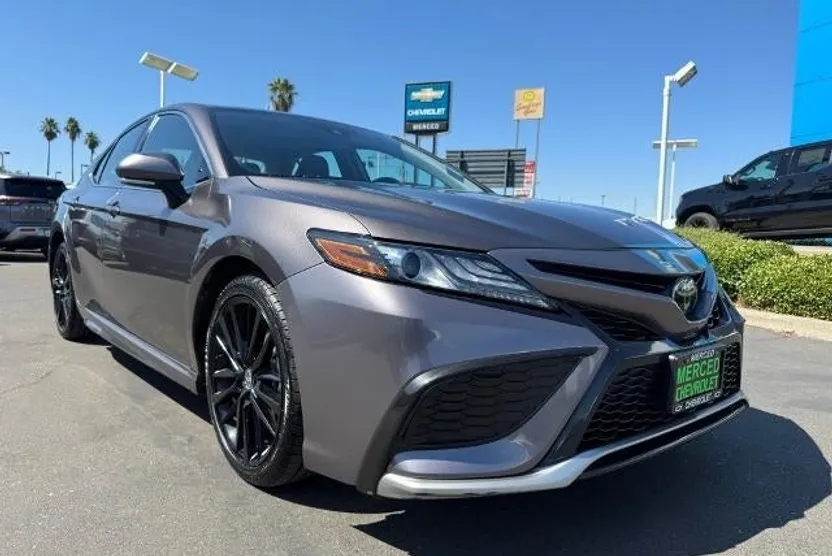 2023 Toyota Camry XSE photo 1