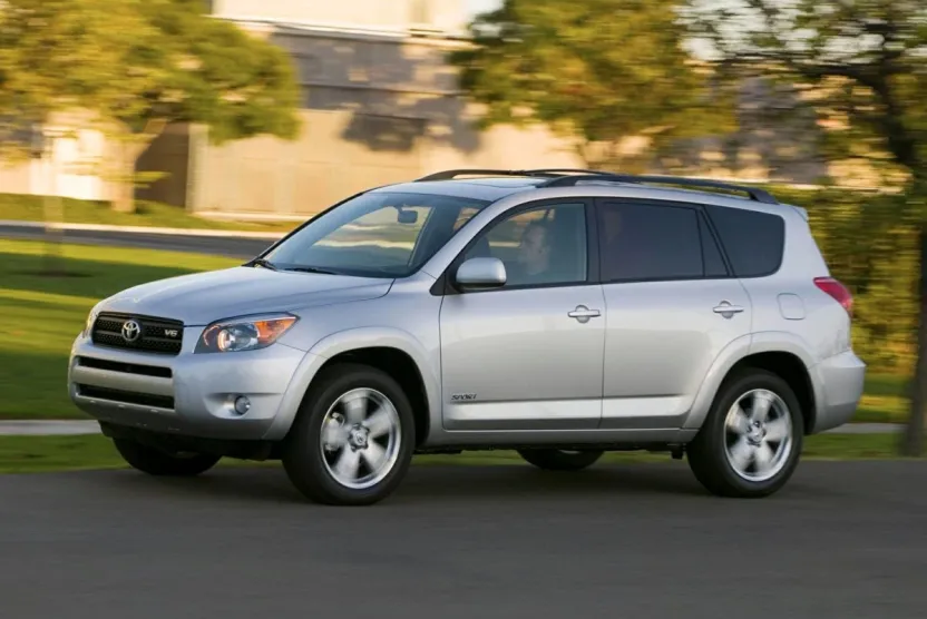 2011 Toyota RAV4 photo 1