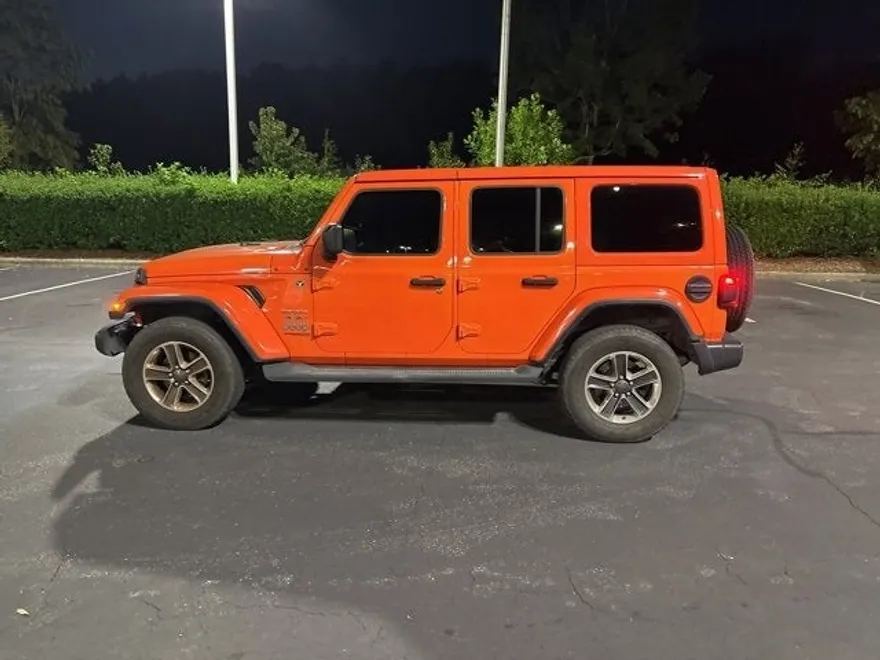 2019 Jeep Wrangler Unlimited Sahara photo 1
