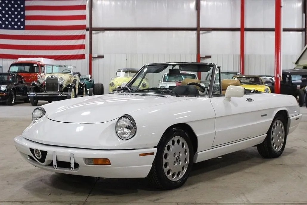 1991 Alfa Romeo Spider VELOCE photo 1