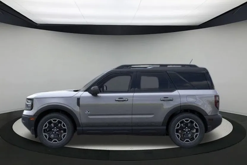 2025 Ford Bronco Sport Outer Banks photo 1