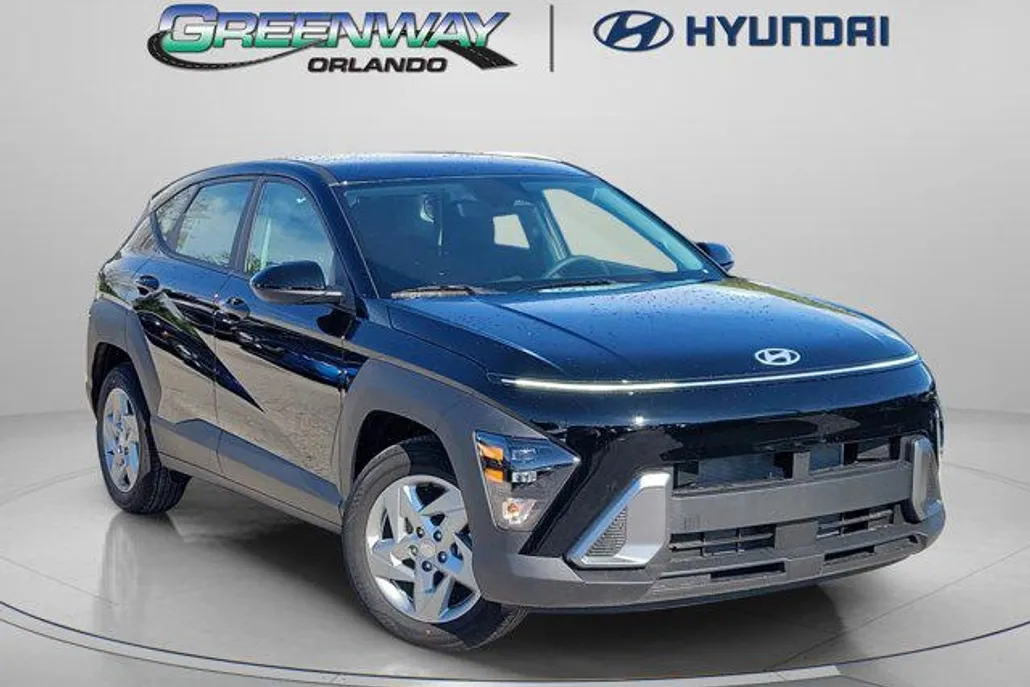 2026 Hyundai Kona SE photo 1